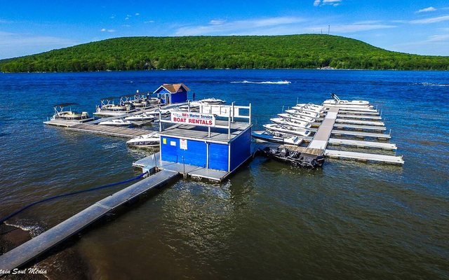 Bill's Marine Service Boat Rentals